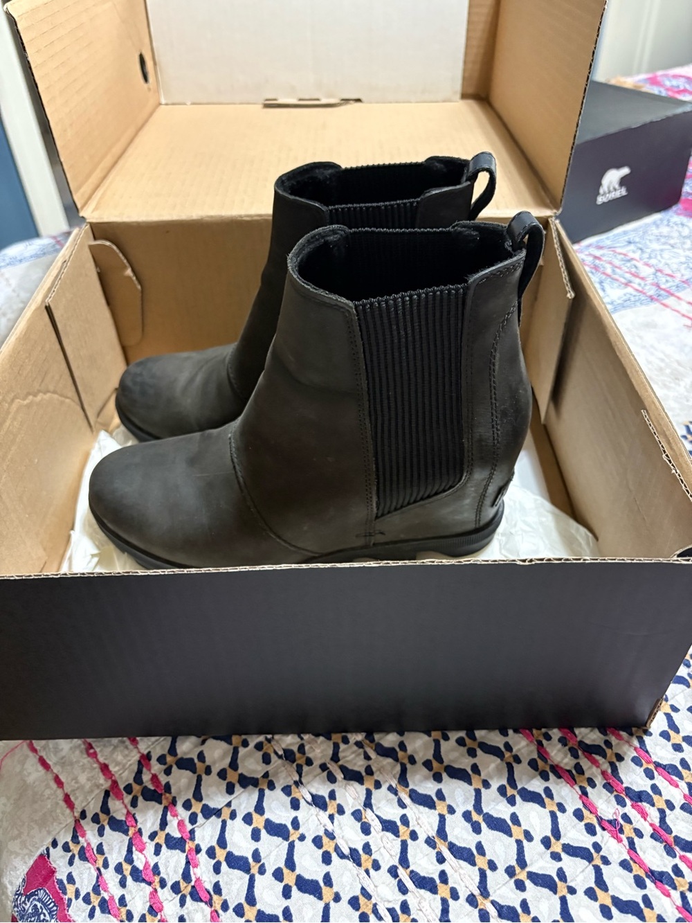 Sorel Black Chelsea Ankle Booties with Elastic Side Panels